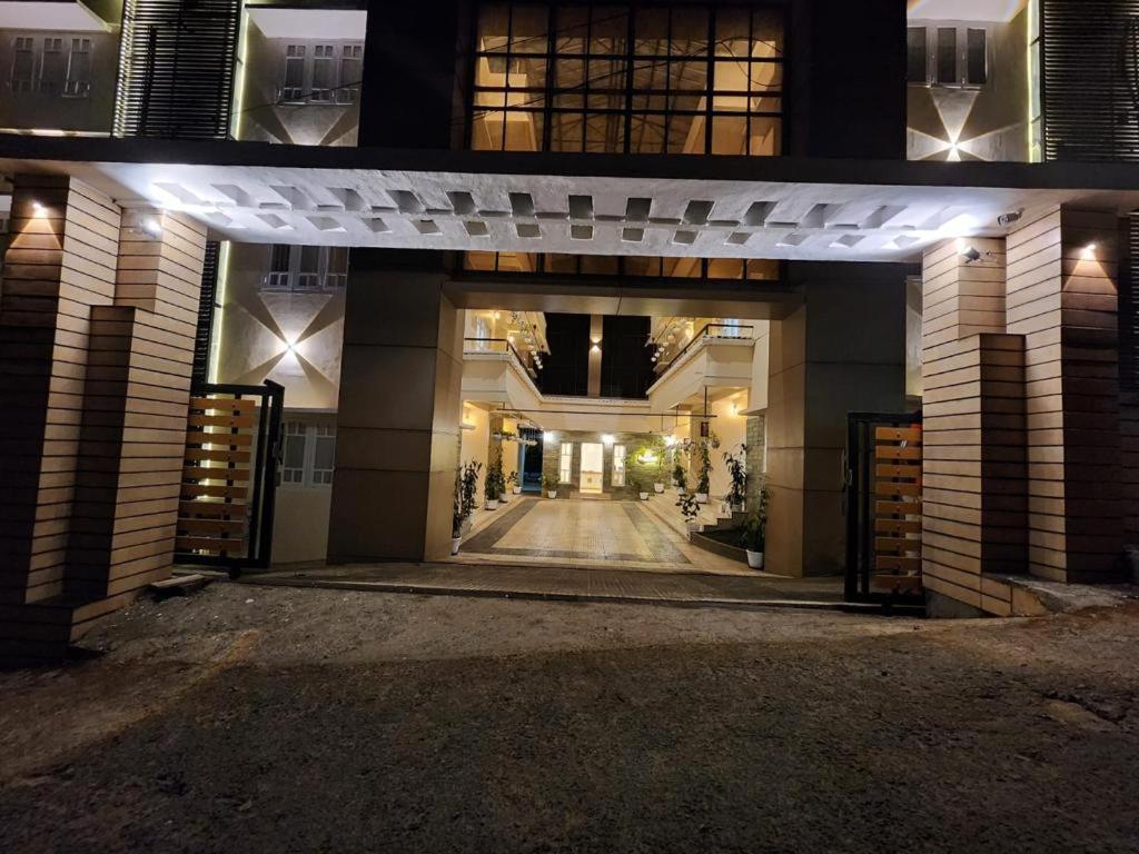 Wayanad Cliff Hotel Kalpetta Exterior photo