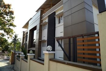 Wayanad Cliff Hotel Kalpetta Exterior photo